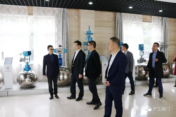 浙江省永嘉县党政考察团考察金年会 金字招牌（图3）