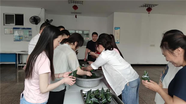 2021年金年会 金字招牌端午节包粽子活动（图9）