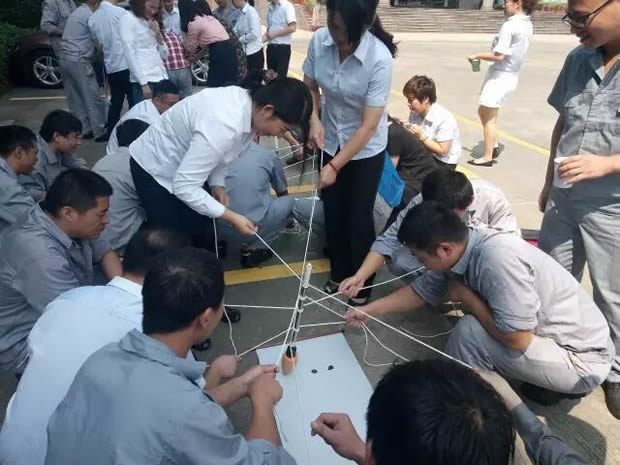 金年会 金字招牌凝心聚力激扬青春素质拓展活动（图8）